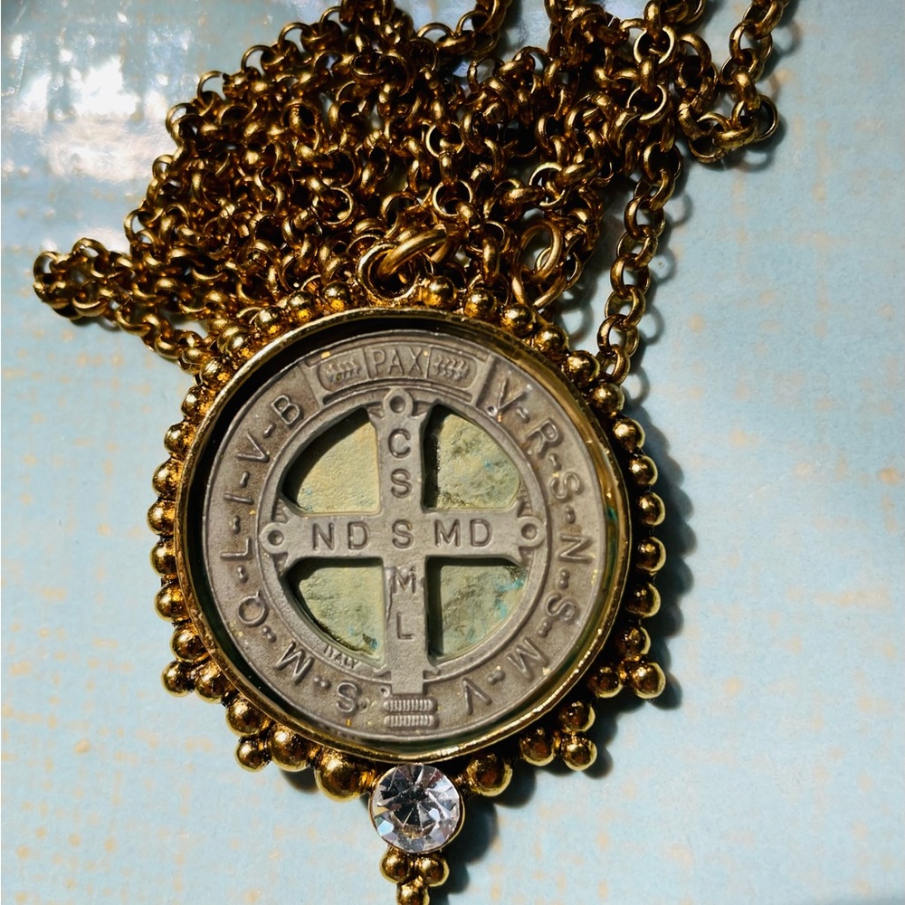 Virgin Saints & Angels Large San Benito Medallion - Picture 5 of 13